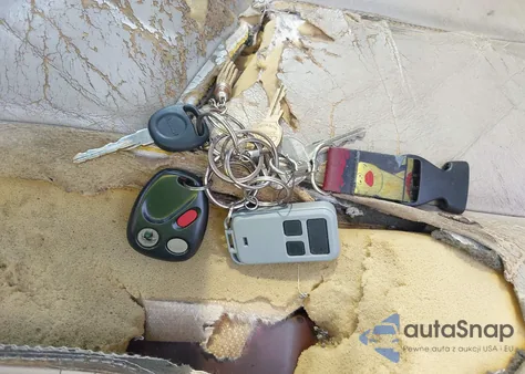 2005 Chevrolet Tahoe Z71 из США, поврежденный, VIN 1GNEC13T05R199179